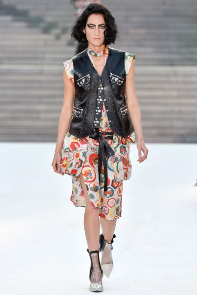 Look 35